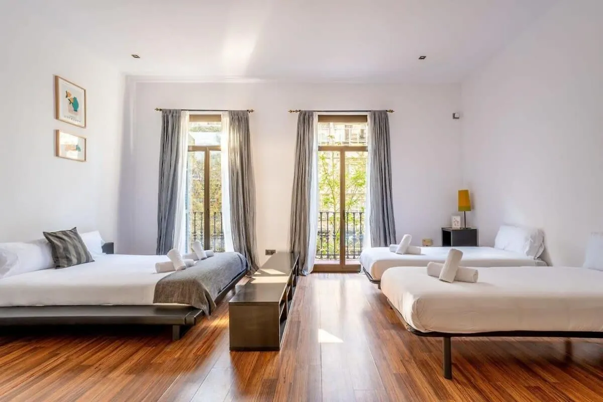 Comfortable And Huge 4Bd - 2Bth Rambla Catalunya Barcelona Appartement