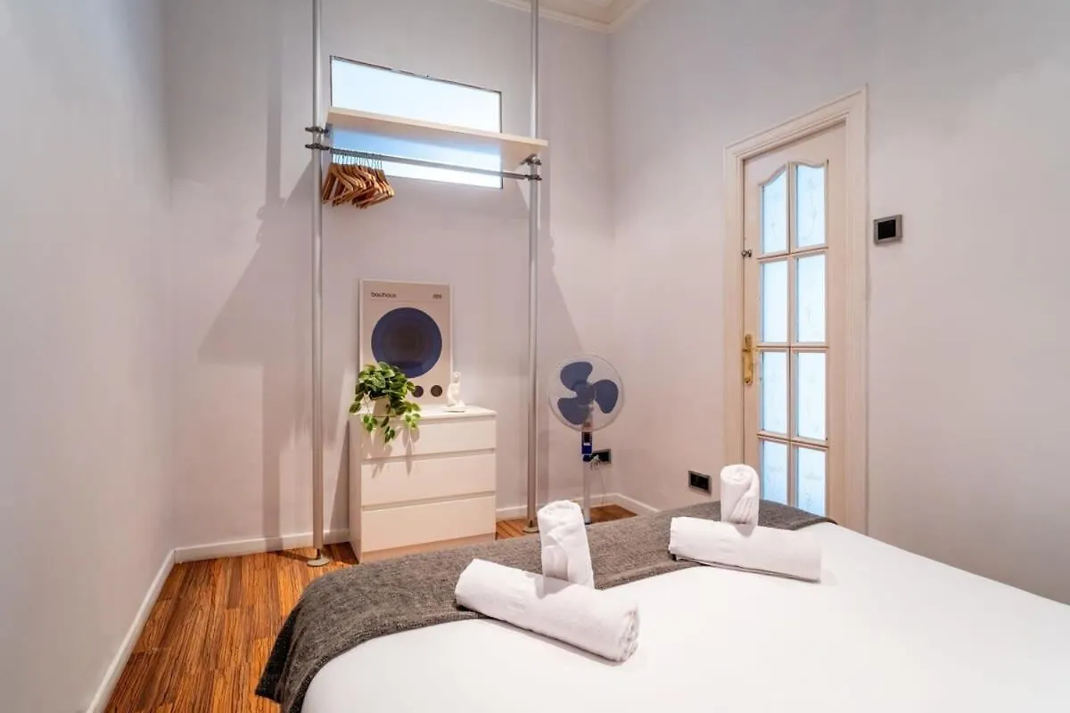 Comfortable And Huge 4Bd - 2Bth Rambla Catalunya Barcelona
