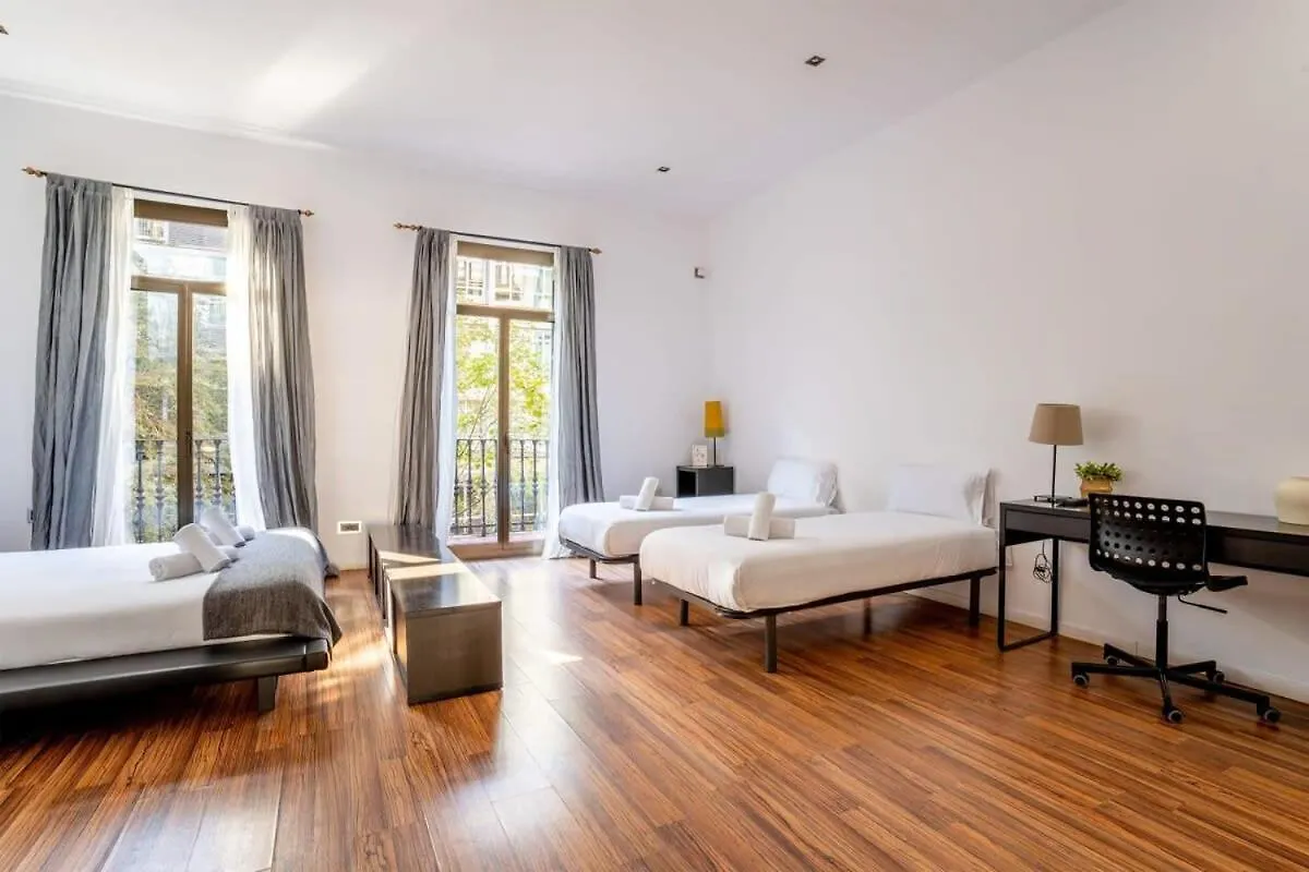 Comfortable And Huge 4Bd - 2Bth Rambla Catalunya Barcelona Appartement